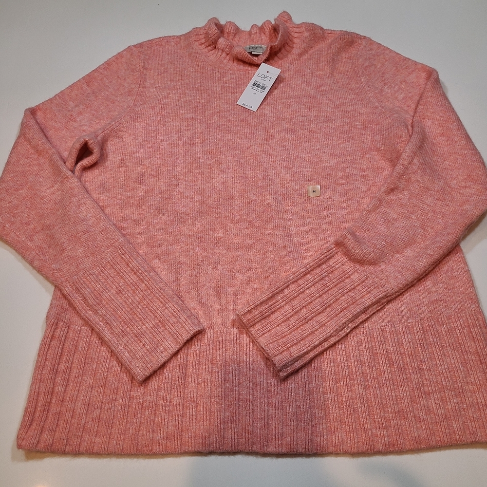 NWT LOFT Outlet Pink Cowl Neck Sweater in Size Medium